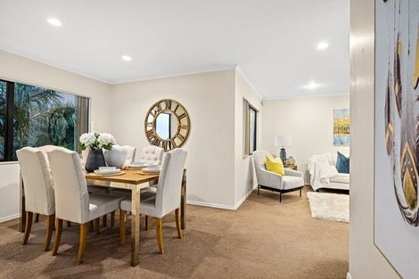 Photo of property in 62a Hogarth Rise, West Harbour, Auckland, 0618