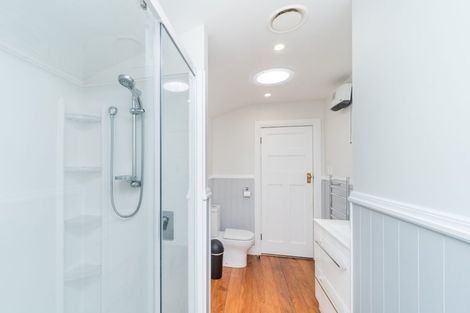 Photo of property in 360 Featherston Street, Palmerston North, 4414