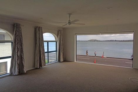 Photo of property in 52 The Parade, Bucklands Beach, Auckland, 2012