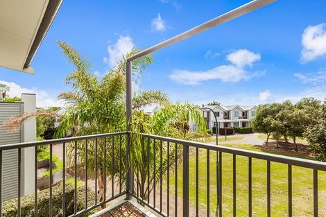 Photo of property in 72 Gunner Drive, Te Atatu Peninsula, Auckland, 0610
