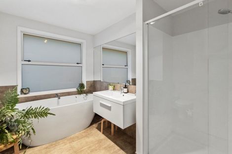 Photo of property in 95 Sandhurst Drive, Papamoa Beach, Papamoa, 3118
