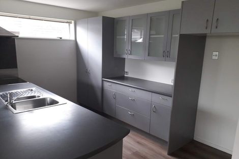 Photo of property in 53 Lyndon Street, Riccarton, Christchurch, 8041