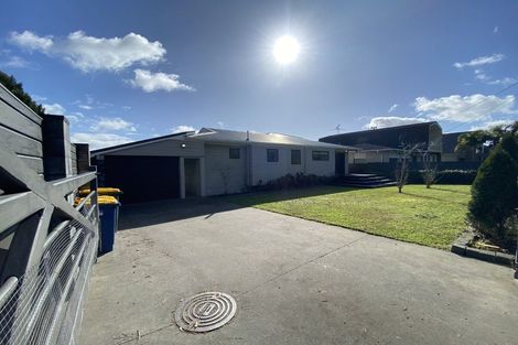 Photo of property in 62 The Terrace, Herald Island, Auckland, 0618