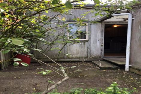 Photo of property in 94 Tannadyce Street, Strathmore Park, Wellington, 6022