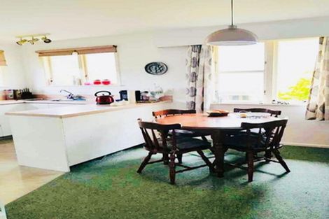 Photo of property in 211 Dowse Drive, Maungaraki, Lower Hutt, 5010