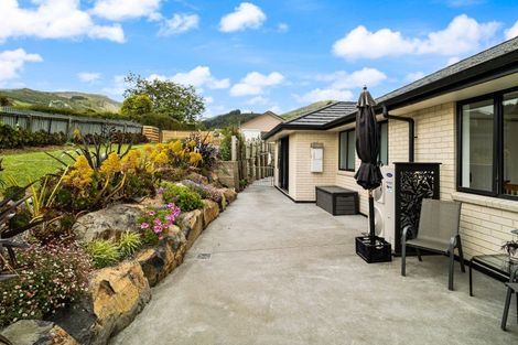 Photo of property in 9 Goddard Way, Sawyers Bay, Port Chalmers, 9023