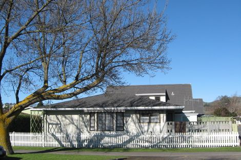 Photo of property in 2/37 Middle Road, Havelock North, 4130