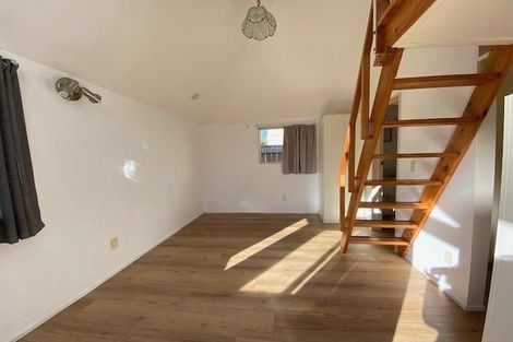 Photo of property in 2 Marendellas Drive, Bucklands Beach, Auckland, 2014