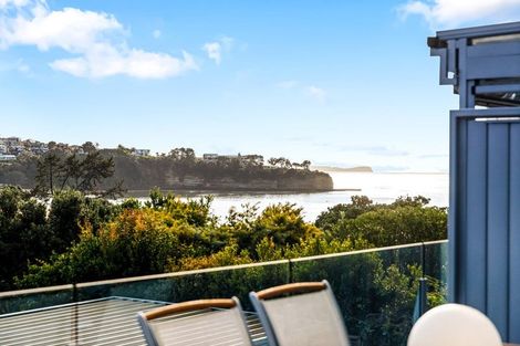 Photo of property in 2/12 Browns Road, Rothesay Bay, Auckland, 0630