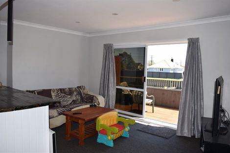 Photo of property in 110-112 Livingstone Street, Hokitika, 7810