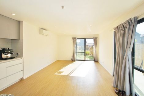 Photo of property in 14 Otaimako Place, Mangere, Auckland, 2022