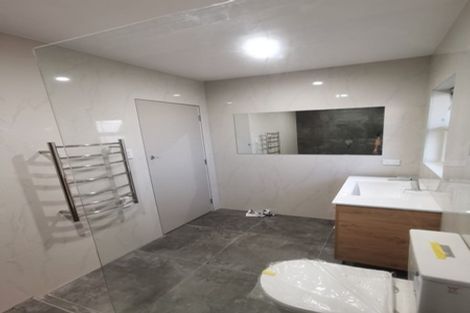 Photo of property in 7a/2 Corrella Road, Belmont, Auckland, 0622