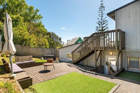 Photo of property in 9 Malters Place, Browns Bay, Auckland, 0630