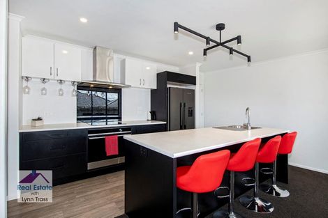 Photo of property in 16 Maui Place, Te Kamo, Whangarei, 0112