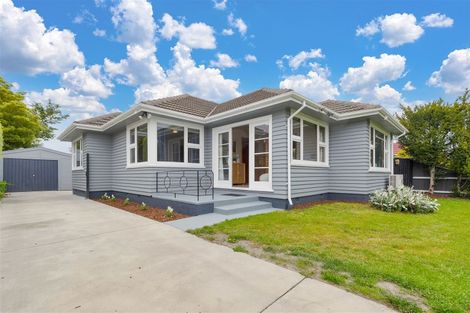 Photo of property in 8 Manor Place, Bryndwr, Christchurch, 8053