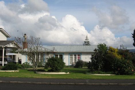 Photo of property in 116 Taikata Road, Te Atatu Peninsula, Auckland, 0610