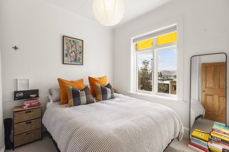 Photo of property in 176 Sutherland Road, Lyall Bay, Wellington, 6022