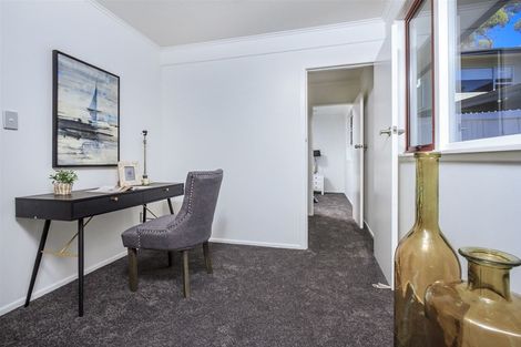 Photo of property in 32a Becroft Drive, Forrest Hill, Auckland, 0620