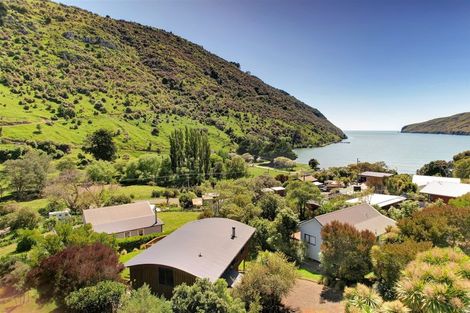 Photo of property in 66 Lukes Road, Little Akaloa, 7583