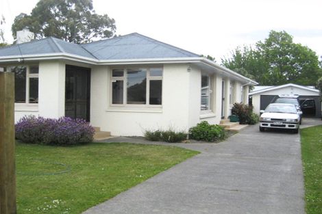 Photo of property in 93 Englefield Road, Northwood, Christchurch, 8051