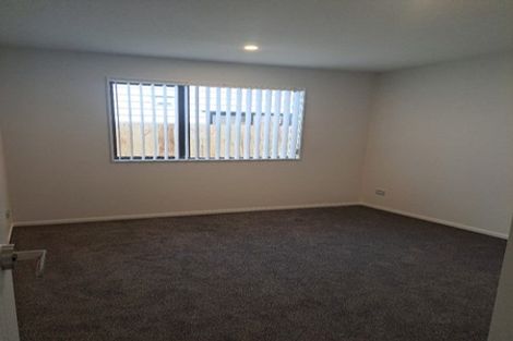 Photo of property in 20 Rorotu Avenue, Karaka, 2113
