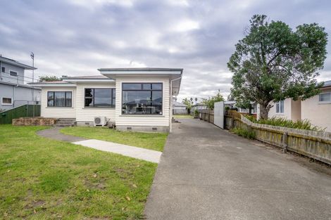 Photo of property in 269 Kennedy Road, Onekawa, Napier, 4110