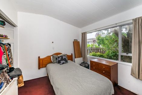 Photo of property in 16 Walton Road, Paraparaumu Beach, Paraparaumu, 5032