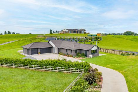 Photo of property in 14 Oakridge Place, Morrinsville, 3375