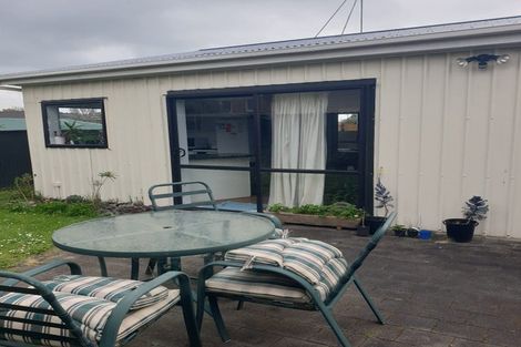 Photo of property in 4 Pacific Street, Waiuku, 2123