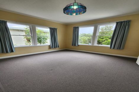 Photo of property in 140 Glenmore Street, Northland, Wellington, 6012