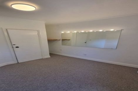 Photo of property in 94 Kelburn Parade, Kelburn, Wellington, 6012