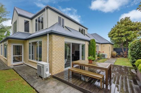 Photo of property in 12 Beatrice Place, Avonhead, Christchurch, 8042