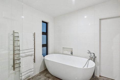 Photo of property in 12a Mahana Road, Paraparaumu Beach, Paraparaumu, 5032