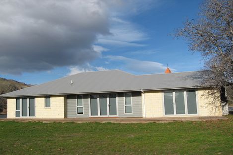Photo of property in 2 Donegal Street, Cromwell, 9310