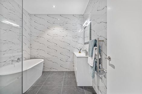 Photo of property in 137 West Hoe Heights, Orewa, 0931