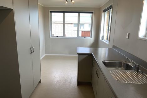 Photo of property in 36 Gibbons Crescent, Castlecliff, Whanganui, 4501