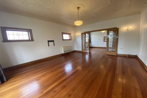Photo of property in 64 Freyberg Street, Lyall Bay, Wellington, 6022