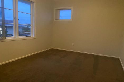 Photo of property in 11 Strid Road, Te Atatu South, Auckland, 0610