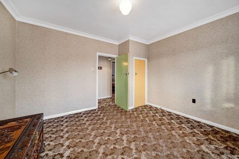 Photo of property in 205 South Road, Spotswood, New Plymouth, 4310