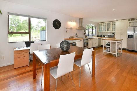 Photo of property in 3/427 Don Buck Road, Massey, Auckland, 0614
