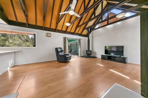 Photo of property in 37 Autumn Avenue, Glen Eden, Auckland, 0602