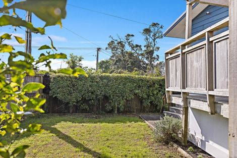 Photo of property in 3 Gazelle Avenue, Beach Haven, Auckland, 0626