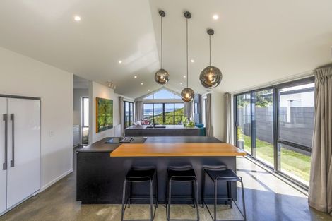 Photo of property in 23 Promontory Crescent, Newlands, Wellington, 6037