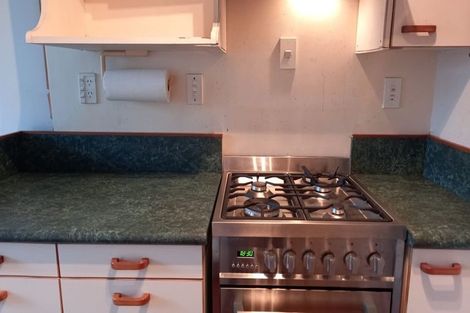 Photo of property in 19 Kiwi Crescent, Tawa, Wellington, 5028