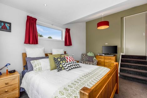 Photo of property in 11 Caribou Place, Kingston, Wellington, 6021
