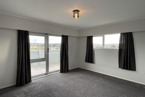 Photo of property in 22 Redwood Drive, Massey, Auckland, 0614