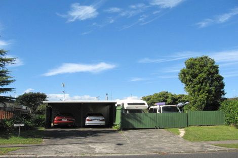 Photo of property in 15 Megan Avenue, Pakuranga Heights, Auckland, 2010