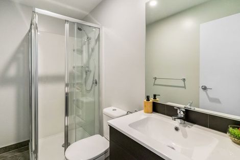 Photo of property in 36 Tokai Place, Glen Eden, 0602