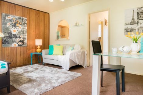 Photo of property in 1/10 Miro Street, New Lynn, Auckland, 0600