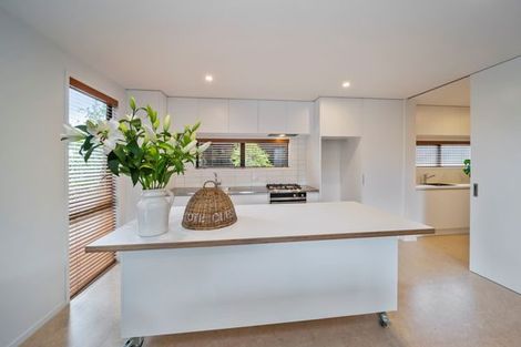 Photo of property in 2/28 Bayly Road, Moturoa, New Plymouth, 4310